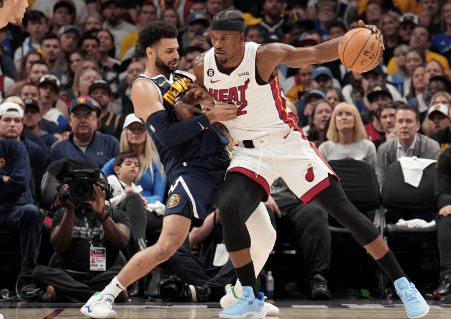 九游体育 -西甲赛程吃紧，丹佛掘金今晨手感冰凉，引发热议，更衣室氛围转暖(三水西甲赛程)