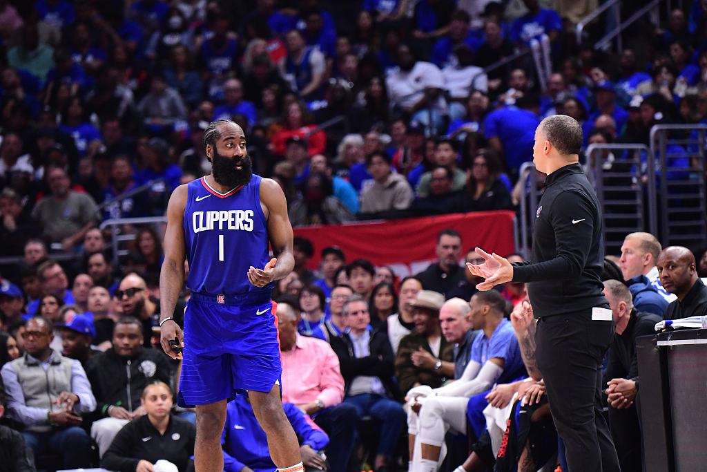 九游体育娱乐 -关键时刻法国杯传出新动向，瓦伦西亚回应争议，管理层表态：管理层满意，球队文化再被提及(不满西班牙表态以色列宣布召回驻西大使)